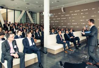 Afbeelding 8 april 2015 - Loyens & Loeff