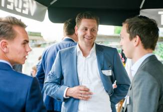 Afbeelding 1 september 2016 - Jong M&A