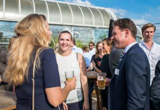 Afbeelding 1 september 2016 - Jong M&A