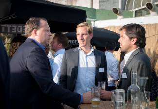 Afbeelding 1 september 2016 - Jong M&A