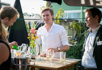 Afbeelding 1 september 2016 - Jong M&A