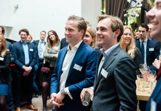 Afbeelding 26 mei 2016 - Jong M&A