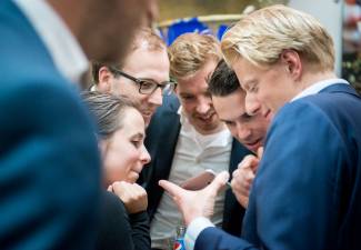 Afbeelding 26 mei 2016 - Jong M&A