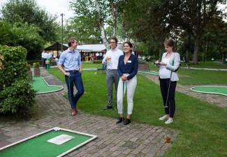 Afbeelding 29 juni 2017 - Jong M&A