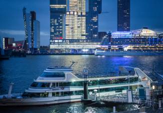 Afbeelding 8 december 2016 - "Borrelboot"