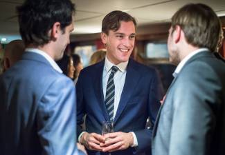 Afbeelding 8 december 2016 - "Borrelboot"