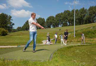 Afbeelding 25 juni 2024 - Golfevent M&A aan de Maas