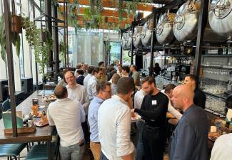 Afbeelding 17 juli 2025 - Netwerkborrel M&A aan de Maas