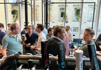 Afbeelding 17 juli 2025 - Netwerkborrel M&A aan de Maas