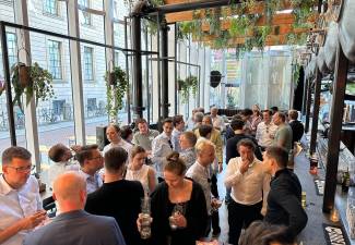 Afbeelding 17 juli 2025 - Netwerkborrel M&A aan de Maas