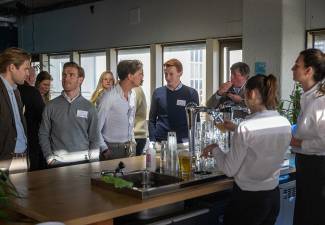 Afbeelding 30 maart 2023 - Netwerkborrel 9Corporate